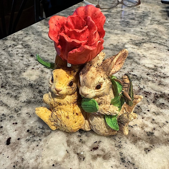 Charming Rabbit Figurine with Red Rose 4x3in - Picture 1 of 3